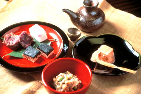 Awamori and foods photo by OCVB